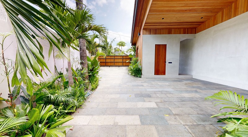 Leasehold - Elegant Riverside Villa with Unique Step-Down Design in Buwit, Bali