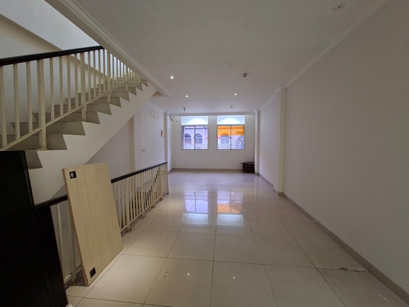 Ruko Grand Galaxy City, Pekayon