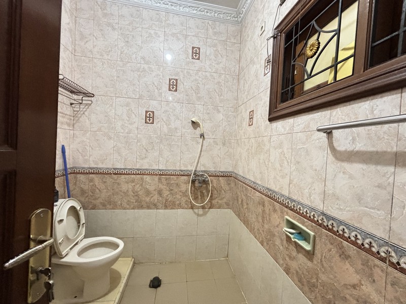 Rumah Luas 2.5  Lantai Semi Furnished di Permata Puri II Cimanggis Depok 