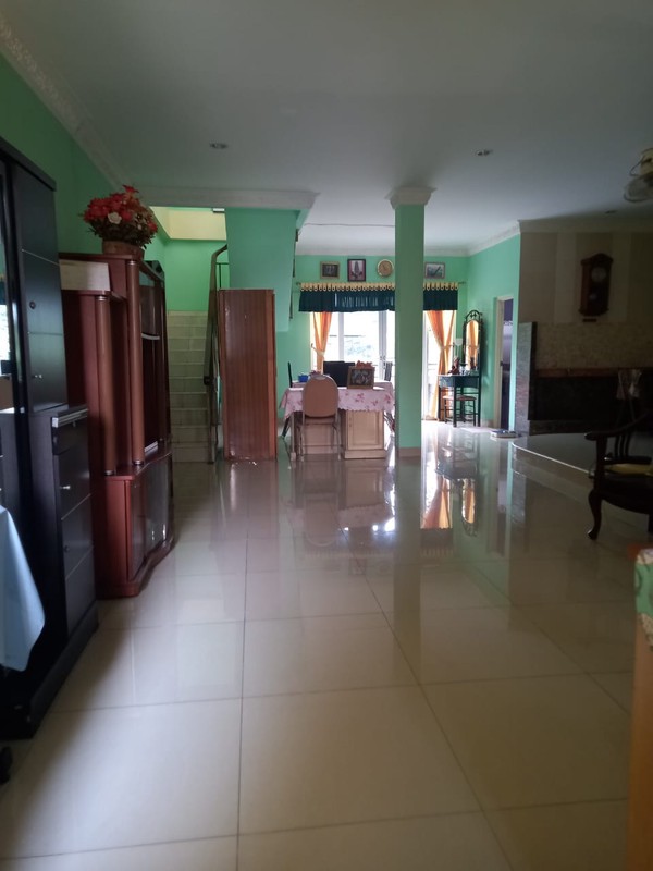 Rumah Bagus Siap Huni dengan Hunian Nyaman dan Asri @Ciledug, Tangerang