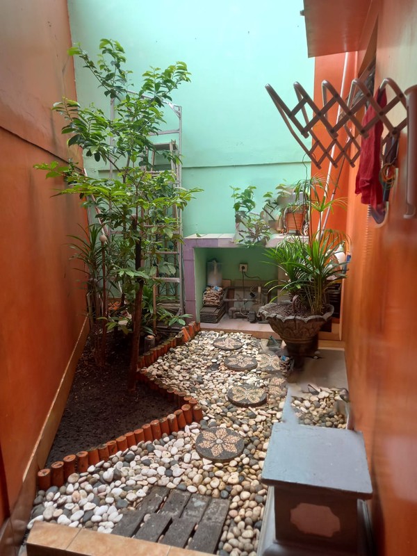 Rumah Bagus Siap Huni dengan Hunian Nyaman dan Asri @Ciledug, Tangerang