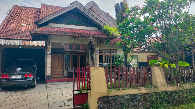 Rumah Tinggal + Kost Aktif Lokasi Strategis Dekat Kampus UII - Ngaglik Sleman 