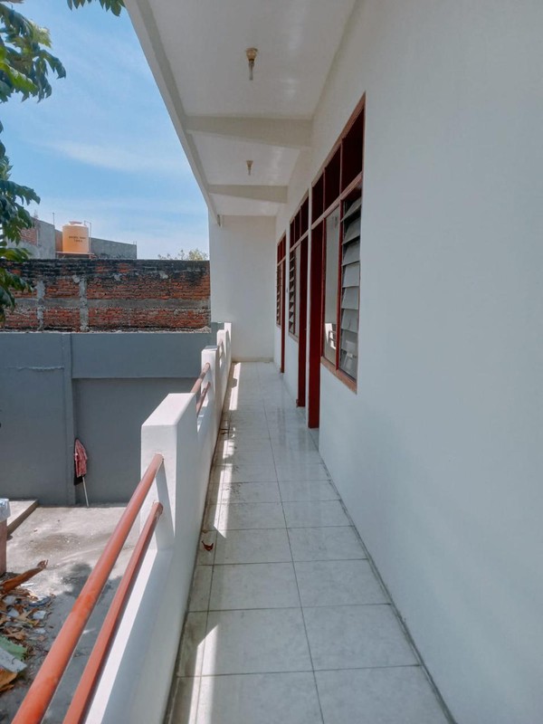 Rumah Strategis di Surabaya Timur Jalan Manyar Airdas - Mulyorejo