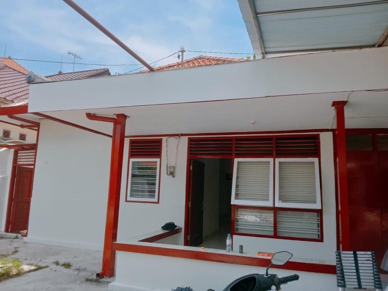 Rumah Strategis di Surabaya Timur Jalan Manyar Airdas - Mulyorejo