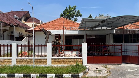 Rumah Strategis di Surabaya Timur Jalan Manyar Airdas - Mulyorejo