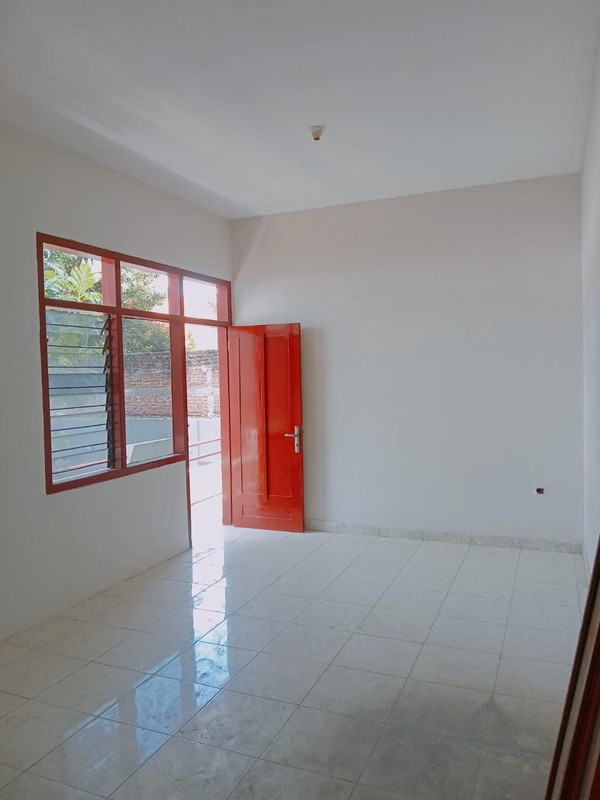 Rumah Strategis di Surabaya Timur Jalan Manyar Airdas - Mulyorejo