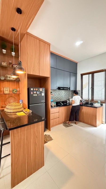 Rumah Cantik Full Furnished 2 Lantai Siap Huni di Bintaro Jaya KT 4 KM 3 Dalam Cluster