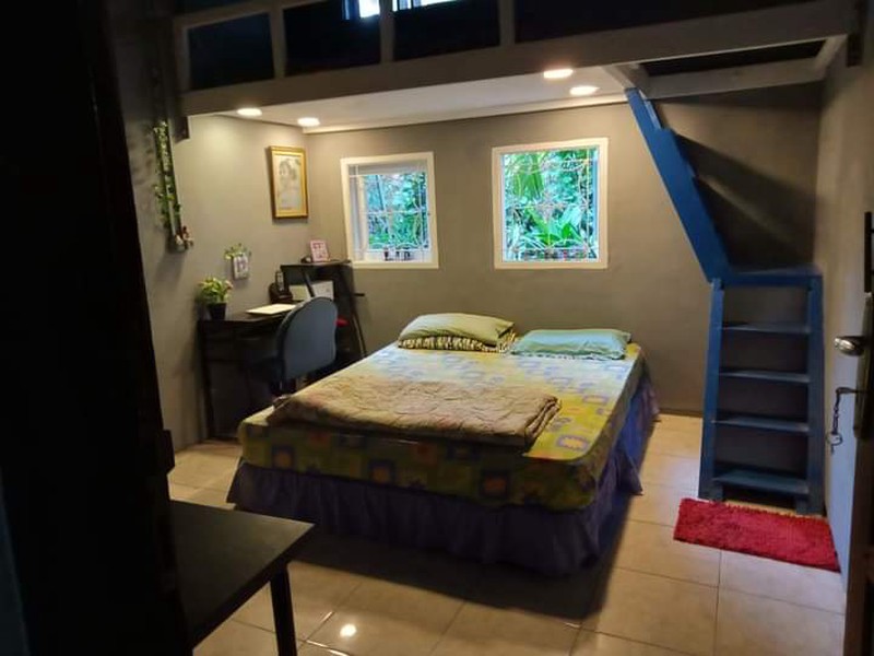 Di Bawah NJOP: Rumah Tinggal dan Warung Kopi Satu Setengah Lantai di Pinggir Jalan Ramai, Bintaro Permai, Pesanggrahan