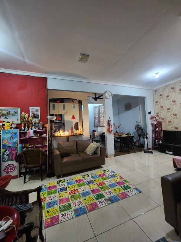 Rumah Beserta Toko 2 Pintu, Posisi Hook Di Ciputat Timur