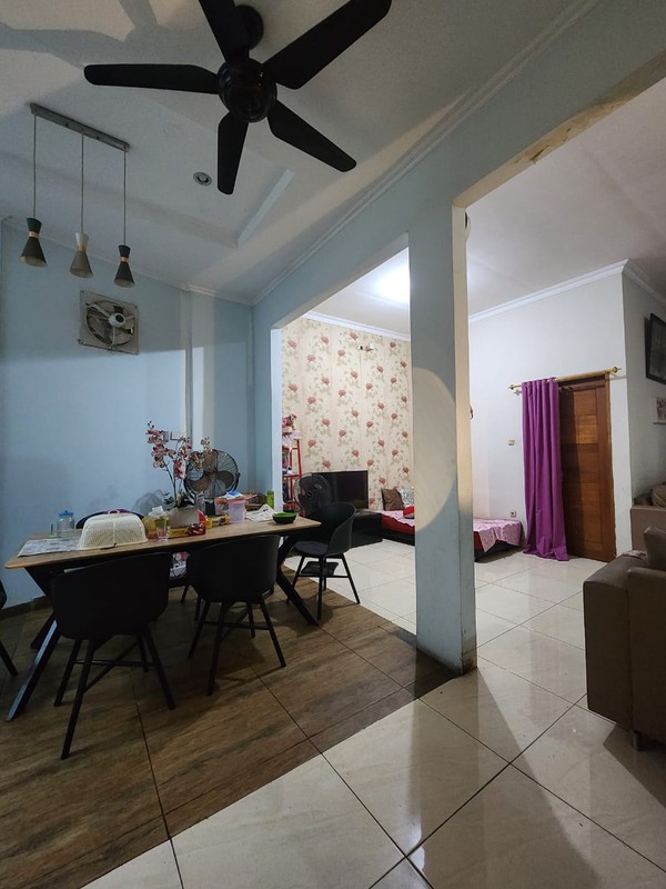 Rumah Beserta Toko 2 Pintu, Posisi Hook Di Ciputat Timur