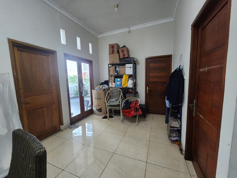 Rumah Beserta Toko 2 Pintu, Posisi Hook Di Ciputat Timur