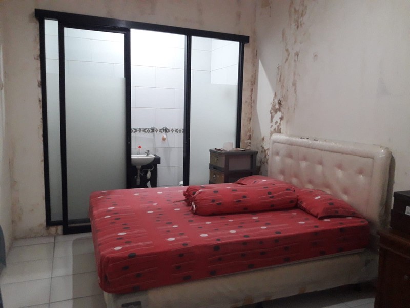 Rumah 2 Lantai, Bagus, Siap huni, lokasi strategis di Bintaro