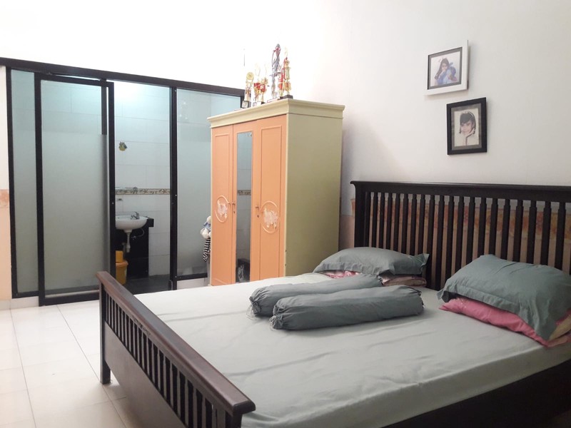 Rumah 2 Lantai, Bagus, Siap huni, lokasi strategis di Bintaro