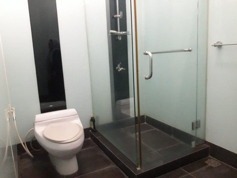 Rumah 2 Lantai, Bagus, Siap huni, lokasi strategis di Bintaro