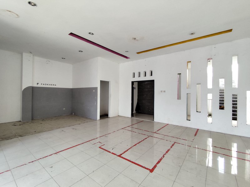 Disewakan Bangunan Komersil 2.5 Lantai di Sorosutan, Umbulharjo, Yogyakarta 