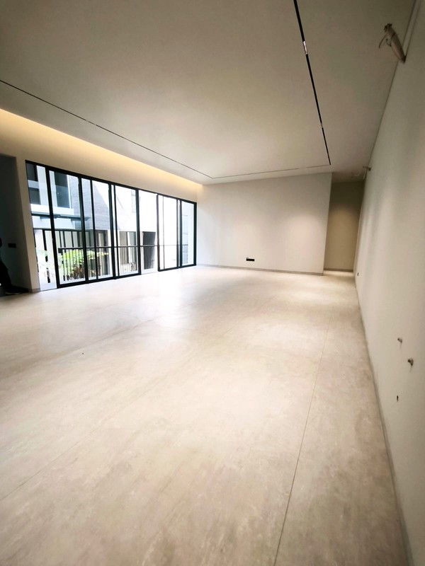 DIJUAL RUMAH MEWAH MODERN BARU GRESS BUKIT GOLF INTERNATIONAL CITRALAND SURABAYA