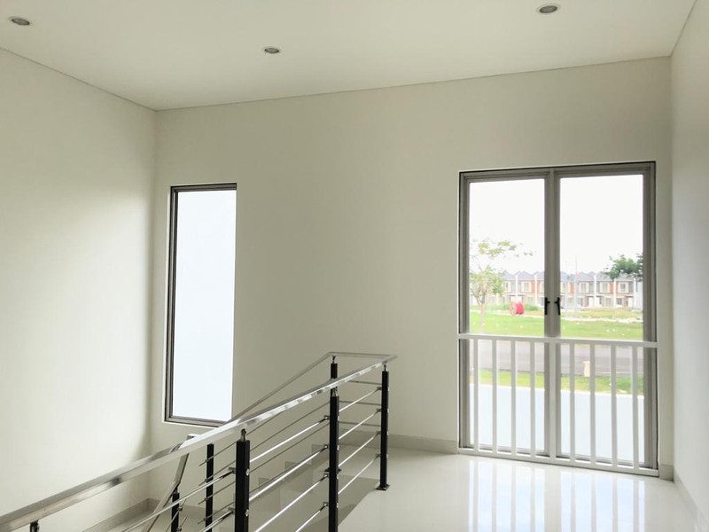 DIJUAL CEPAT RUMAH BARU 2 LANTAI MINIMALIS GREENLAND RESIDENCE MENGANTI SURABAYA BARAT