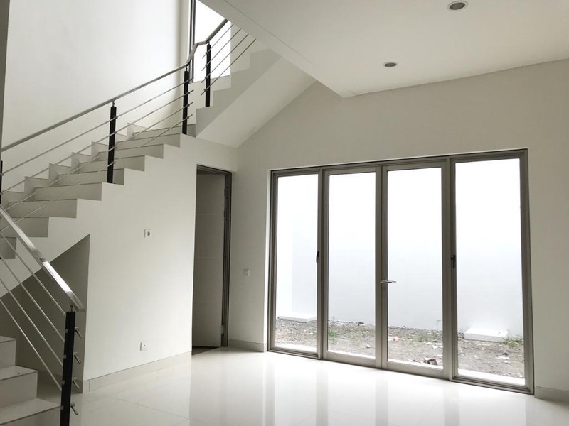 DIJUAL CEPAT RUMAH BARU 2 LANTAI MINIMALIS GREENLAND RESIDENCE MENGANTI SURABAYA BARAT
