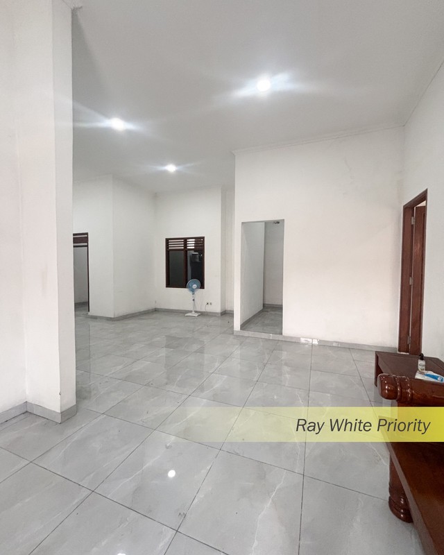 RUMAH ASRI SIAP HUNI DI KOMPLEK BNI JLN SWADARMA, JAKARTA SELATAN