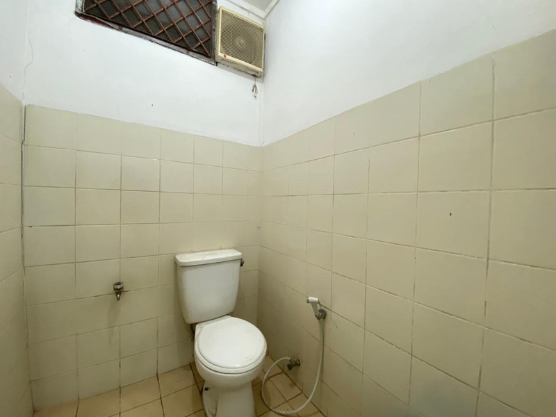 Ruko margonda raya 3lantai di area pertokoan ruko kantor dekat Dmall