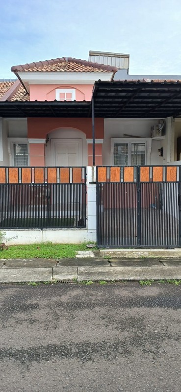 Rumah rapi di Nusa Loka BSD