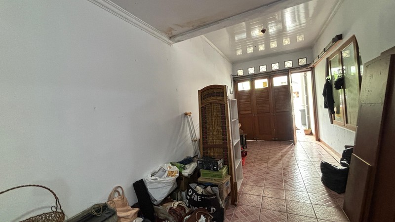 Rumah 2 Lantai Disewakan di Tebet Barat