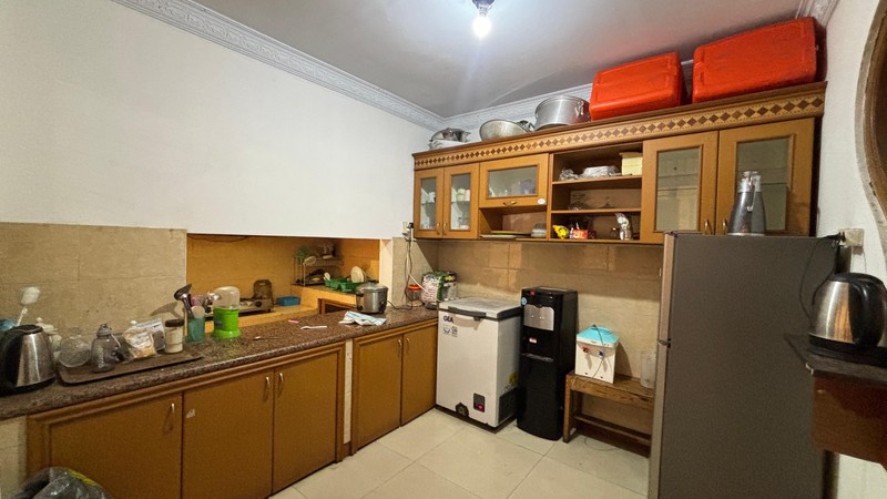 Rumah 2 Lantai Disewakan di Tebet Barat