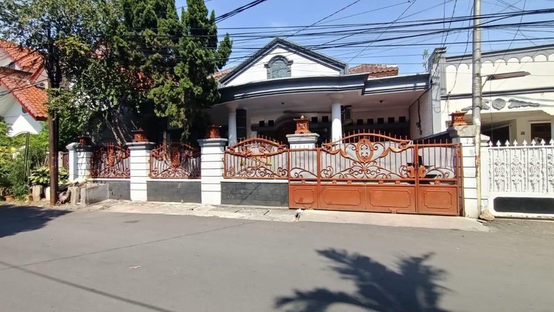Rumah 2 Lantai Disewakan di Tebet Barat