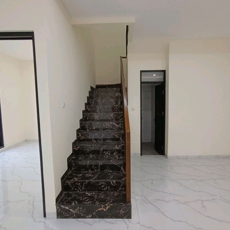 Dijual Rumah Baru di Mulyosari Surabaya