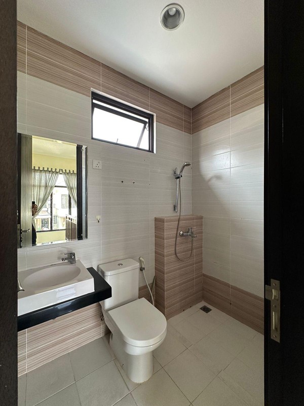 Rumah Standard Rapih Eminent BSD