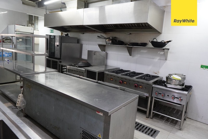 Rumah Ex Resto Disewakan Dijalan Pacar Surabaya