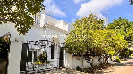 Dijual Rumah Mewah Lokasi Elite Mega Kuningan