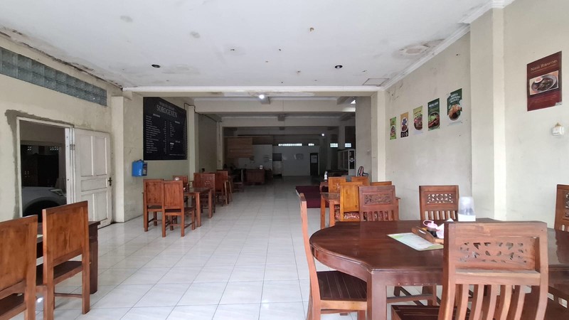 Disewakan Ruang Usaha Strategis di Jalan Laksda Adisucipto, Sleman