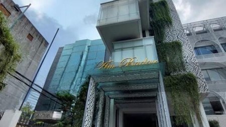 Gedung Kantor 4.5 Lantai 2200m dengan Rooftop & Basement