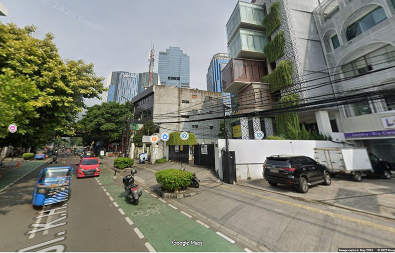 Gedung Kantor 4.5 Lantai 2200m dengan Rooftop & Basement