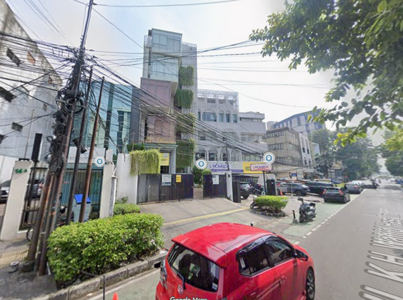 Gedung Kantor 4.5 Lantai 2200m dengan Rooftop & Basement