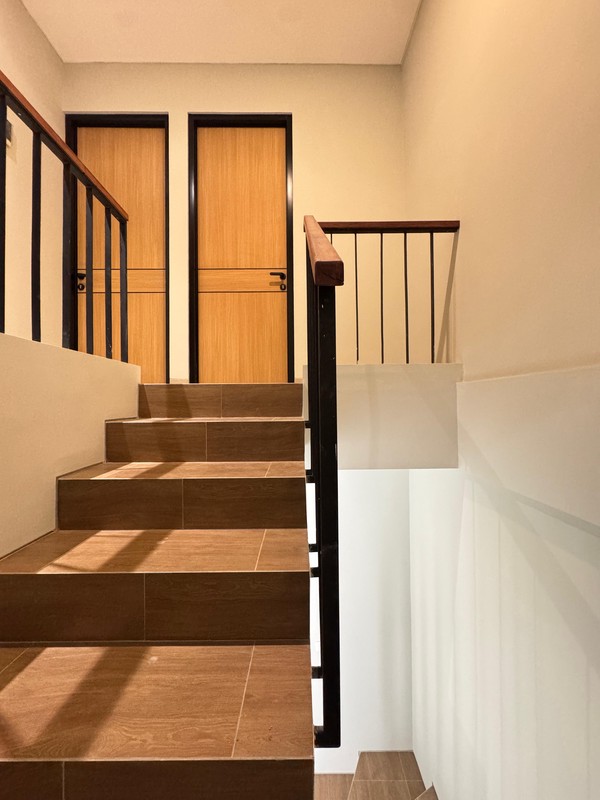 BrandNew 2 Lantai Modern Minimalis di Beji