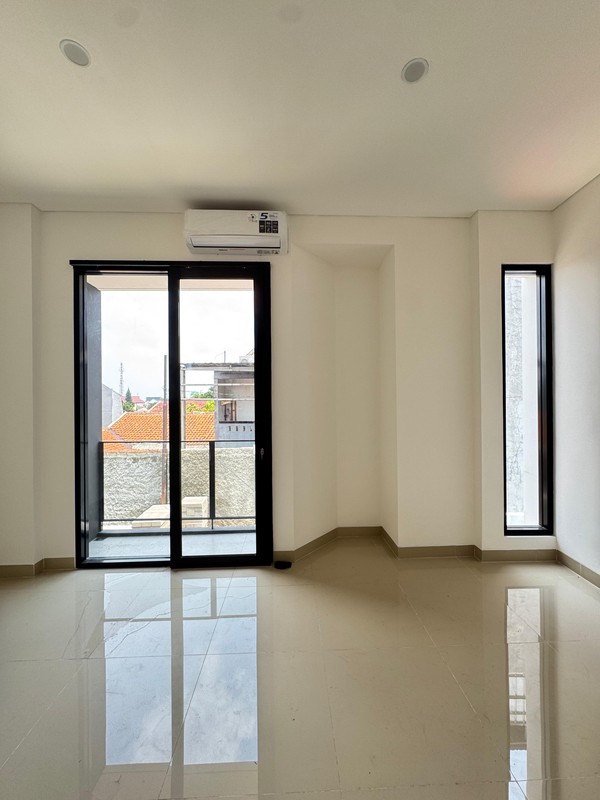 BrandNew 2 Lantai Modern Minimalis di Beji