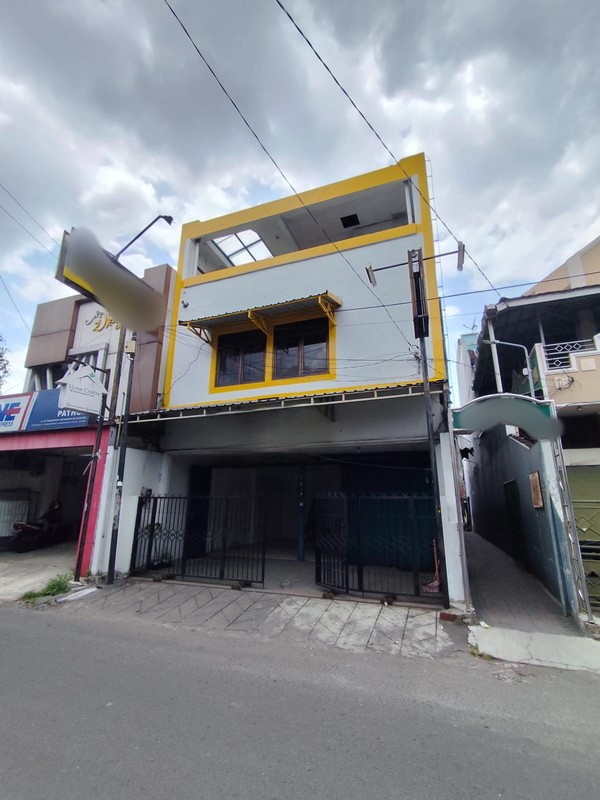 Disewakan Cepat Ruko Strategis 3 Lantai Di Jalan Bakpia Pathuk - Cuma Selangkah Dari Malioboro