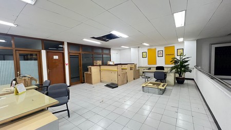 JUAL CEPAT dan MURAH Ex. Kantor Bagus  Jl. Raya Kapas Krampung Surabaya