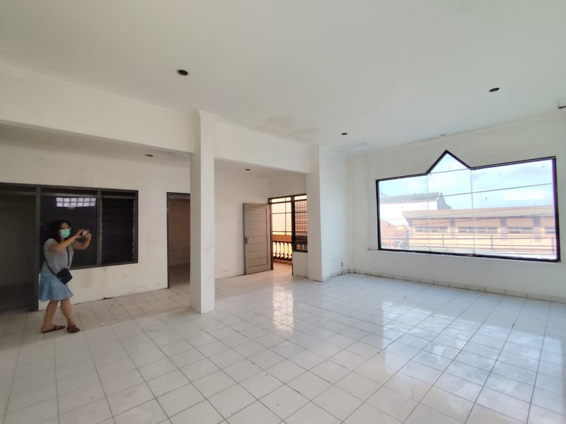 Dijual Ruko Premium, Fasad 10 Meter Di Jalan Gajahmada (Kota Yogya) - Selangkah Dari Malioboro