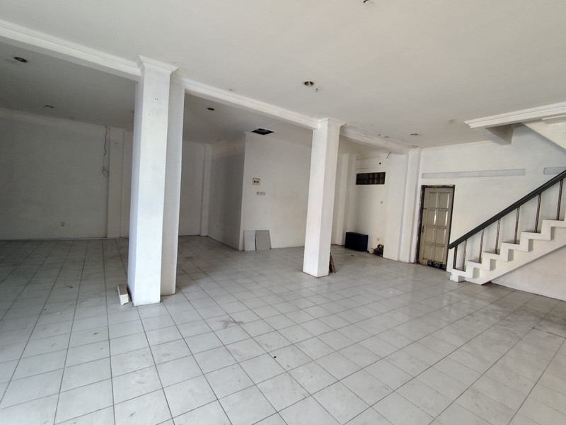 Dijual Ruko Premium, Fasad 10 Meter Di Jalan Gajahmada (Kota Yogya) - Selangkah Dari Malioboro