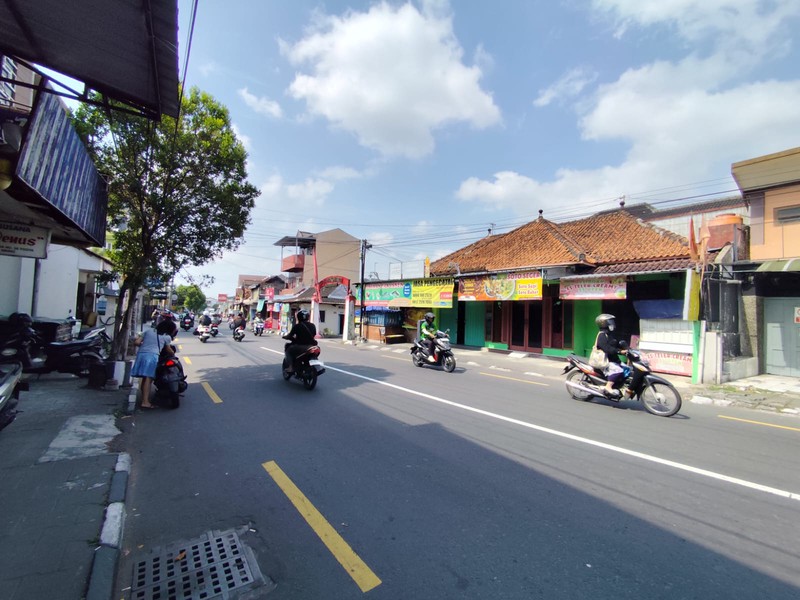 Dijual Ruko Premium, Fasad 10 Meter Di Jalan Gajahmada (Kota Yogya) - Selangkah Dari Malioboro