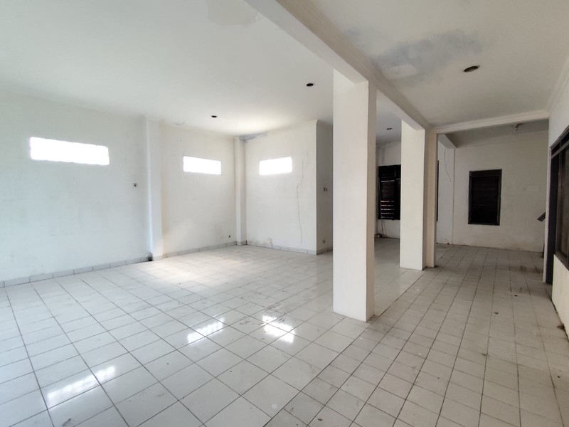 Dijual Ruko Premium, Fasad 10 Meter Di Jalan Gajahmada (Kota Yogya) - Selangkah Dari Malioboro