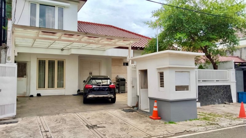 Rumah Hitung Tanah Area Cipete