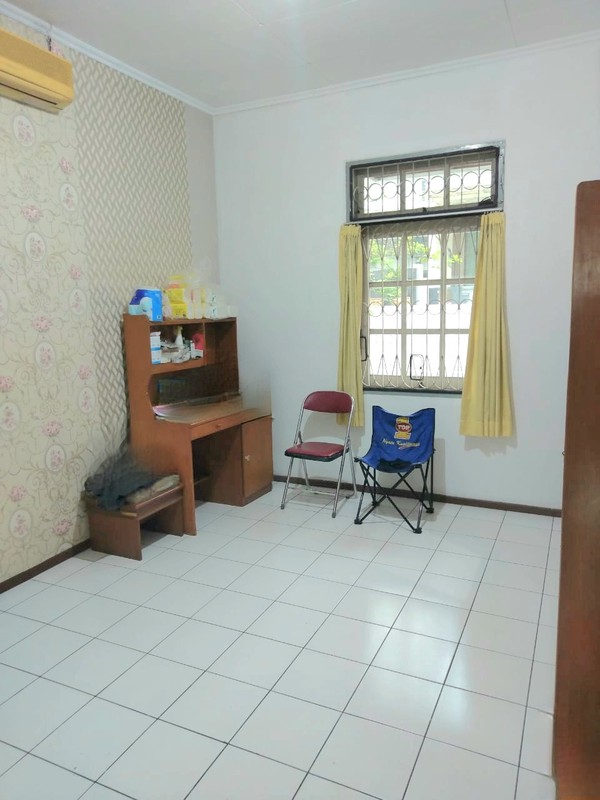 Rumah desain orisinil Summarecon di Janur Elok, Kelapa Gading. Rapih. Siap huni. 11x20m2