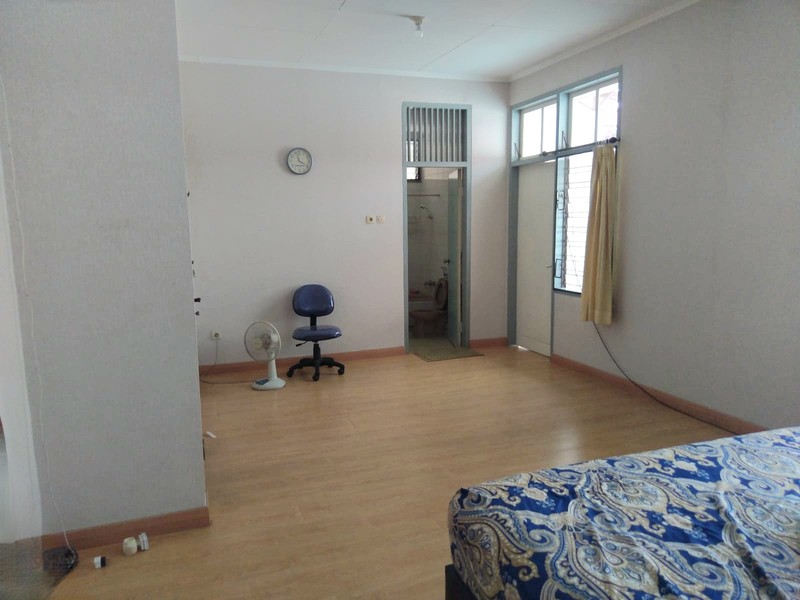 Rumah desain orisinil Summarecon di Janur Elok, Kelapa Gading. Rapih. Siap huni. 11x20m2