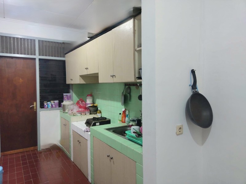 Rumah desain orisinil Summarecon di Janur Elok, Kelapa Gading. Rapih. Siap huni. 11x20m2