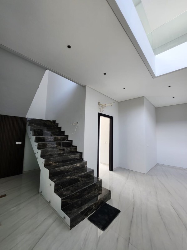 Dijual Rumah Baru Citraland Bukit Golf Mediterania - Somerset Dekat Uc, Pakuwon Indah, Graha Family, Pakuwon Mall