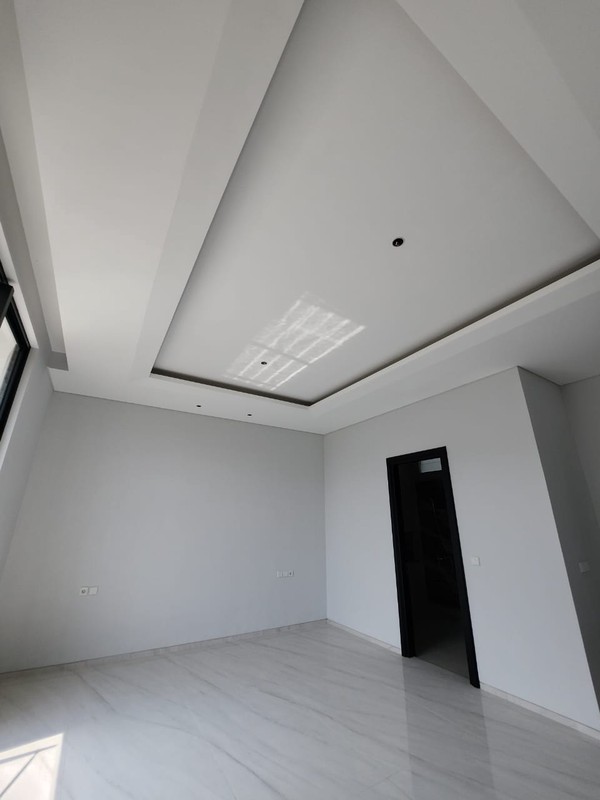 Dijual Rumah Baru Citraland Bukit Golf Mediterania - Somerset Dekat Uc, Pakuwon Indah, Graha Family, Pakuwon Mall